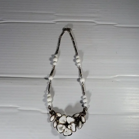 Crown Trifari Camellia Necklace Statement Choker Camellia Alfred Philppe